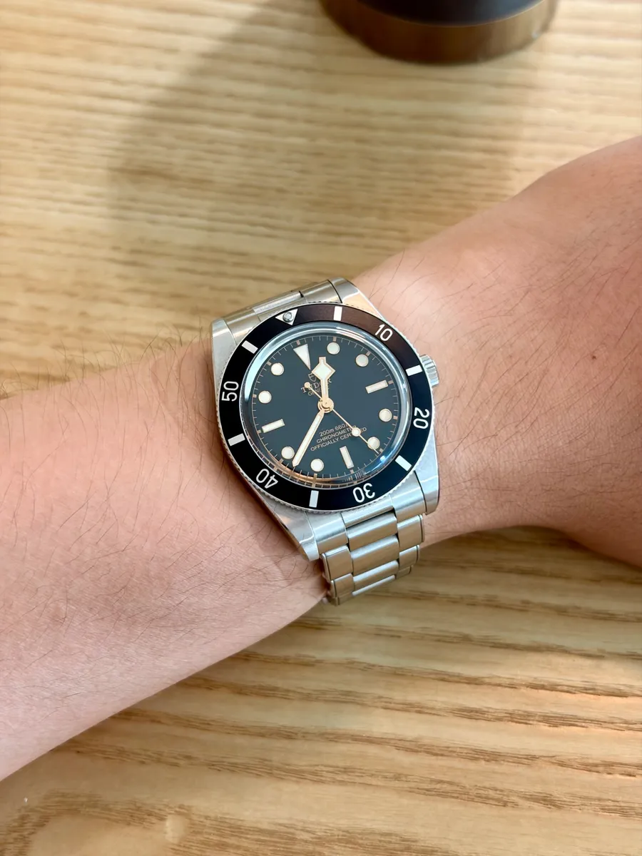 Tudor 블랙베이 54 M79000N-0001