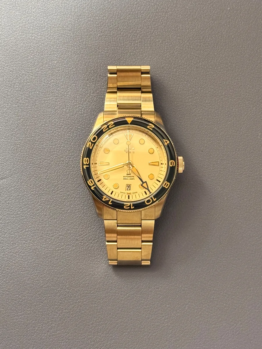Christopher Ward(크리스토퍼 와드) C65 Aquitaine GMT Sand Dial C65-41AGM2-S0BE0-B0