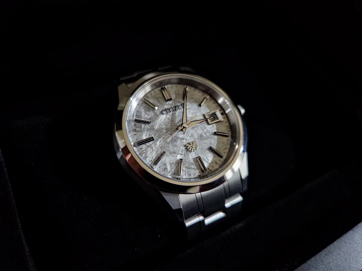 The Citizen(더 시티즌) AQ4100-57B