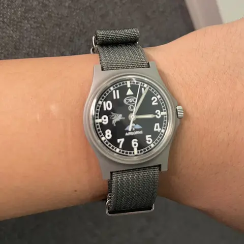 G10