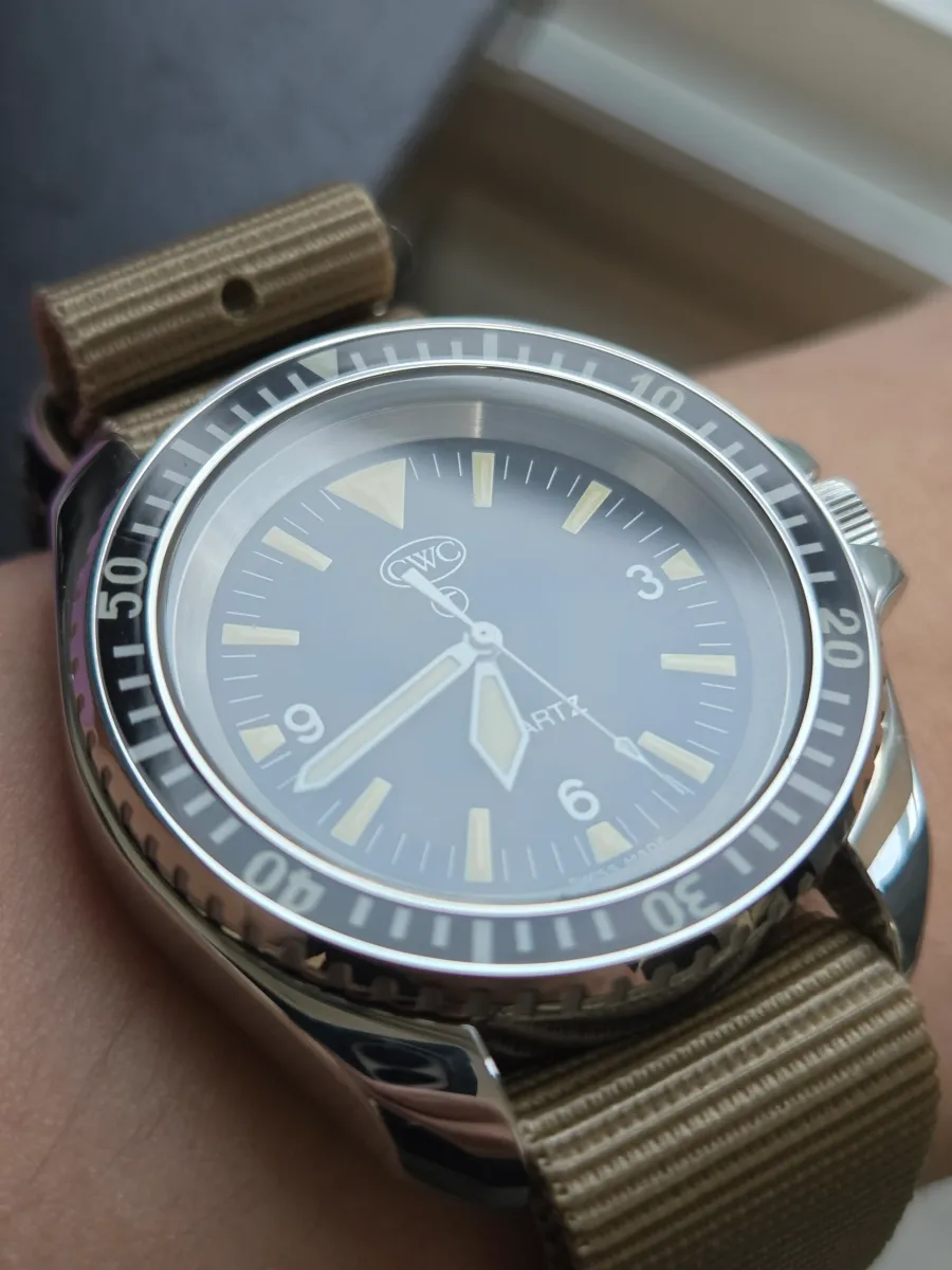 CWC Royal Navy Diver 1983 Re-Issue RN Divers Quartz Watch RN300-83 QS60