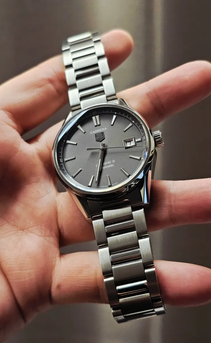 태그호이어 CARRERA CALIBRE 5 WAR211C