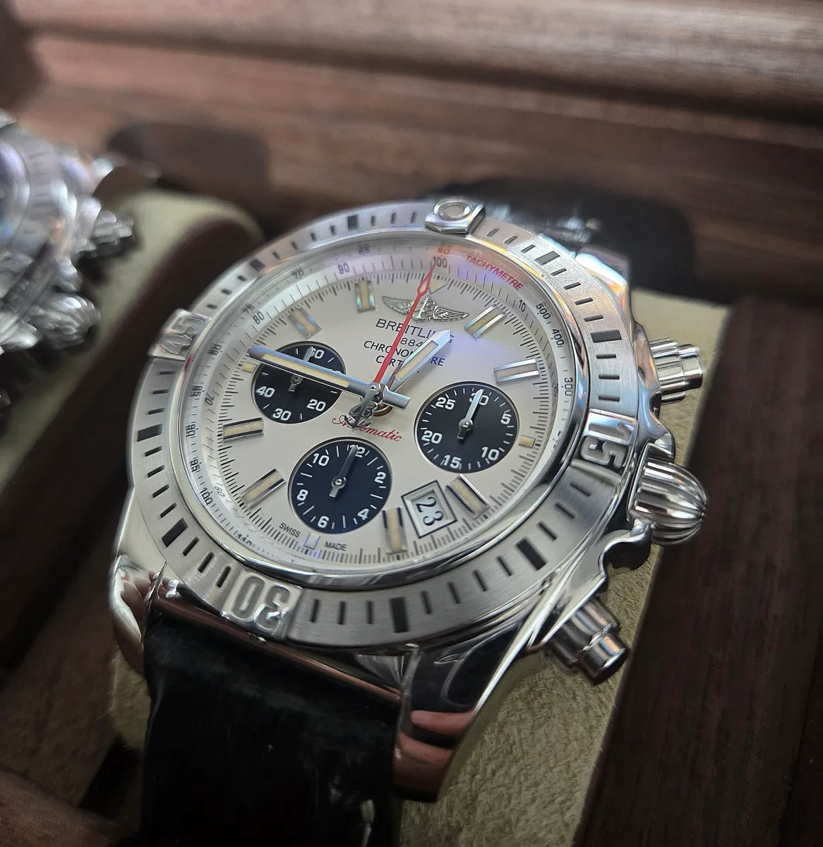 BREITLING(브라이틀링) Chronomat 44 Airborne AB01154G/G786