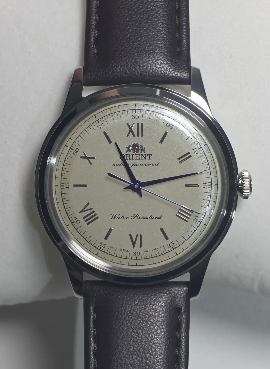 Orient(오리엔트) Classic 솔라 아이보리 다이얼 RA-WK0003G10B